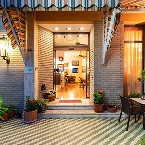 https://rivamare-venice-lido.hotelinveneto.com