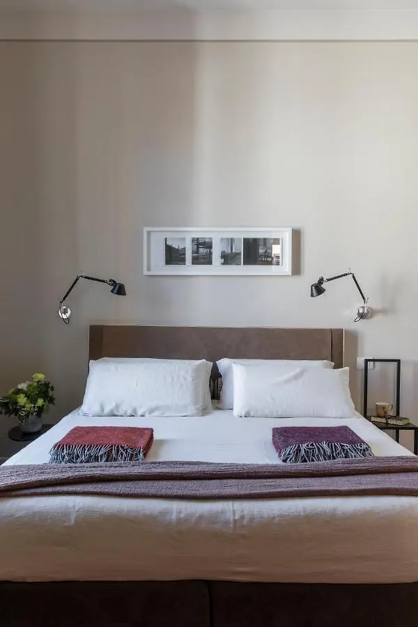 Mynavona Bed & Breakfast Rome 3*,